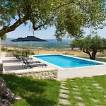 Colleverde Villa